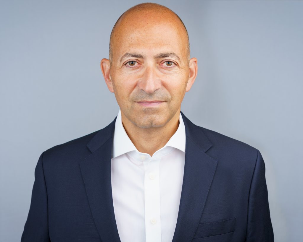 Alex Tsakumis