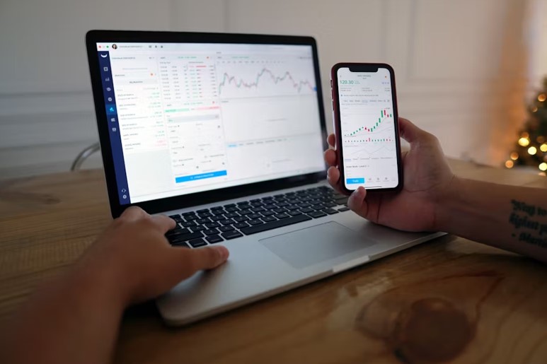 What Makes A Robust Online Broker?