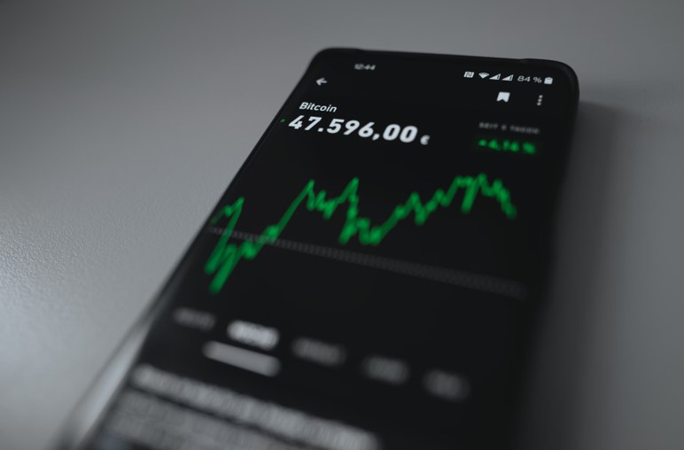 What Makes A Robust Online Broker?
